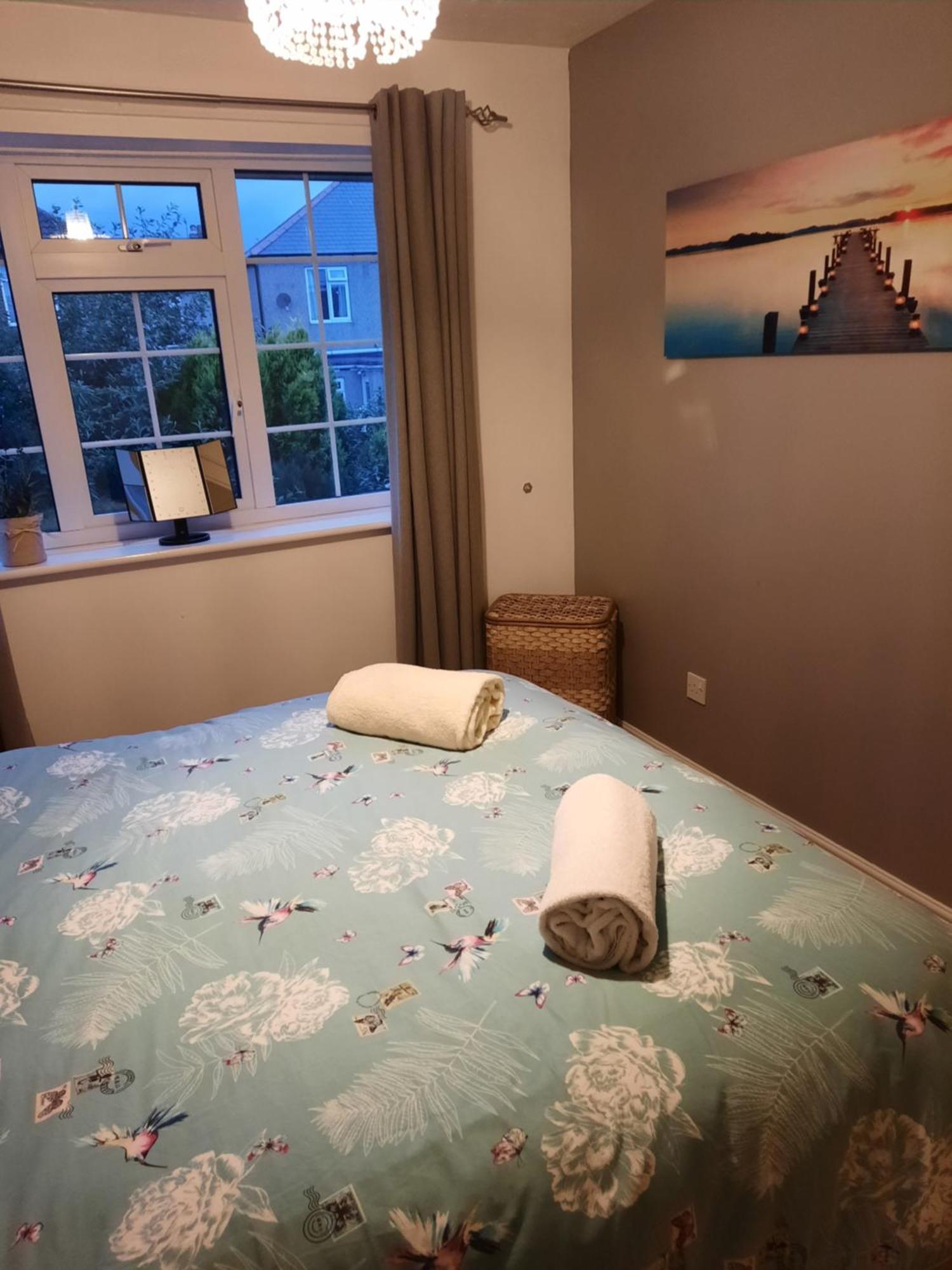 Redmire - 2 Bed 1St Floor Flat Overlooking Green Daire Darlington  Dış mekan fotoğraf